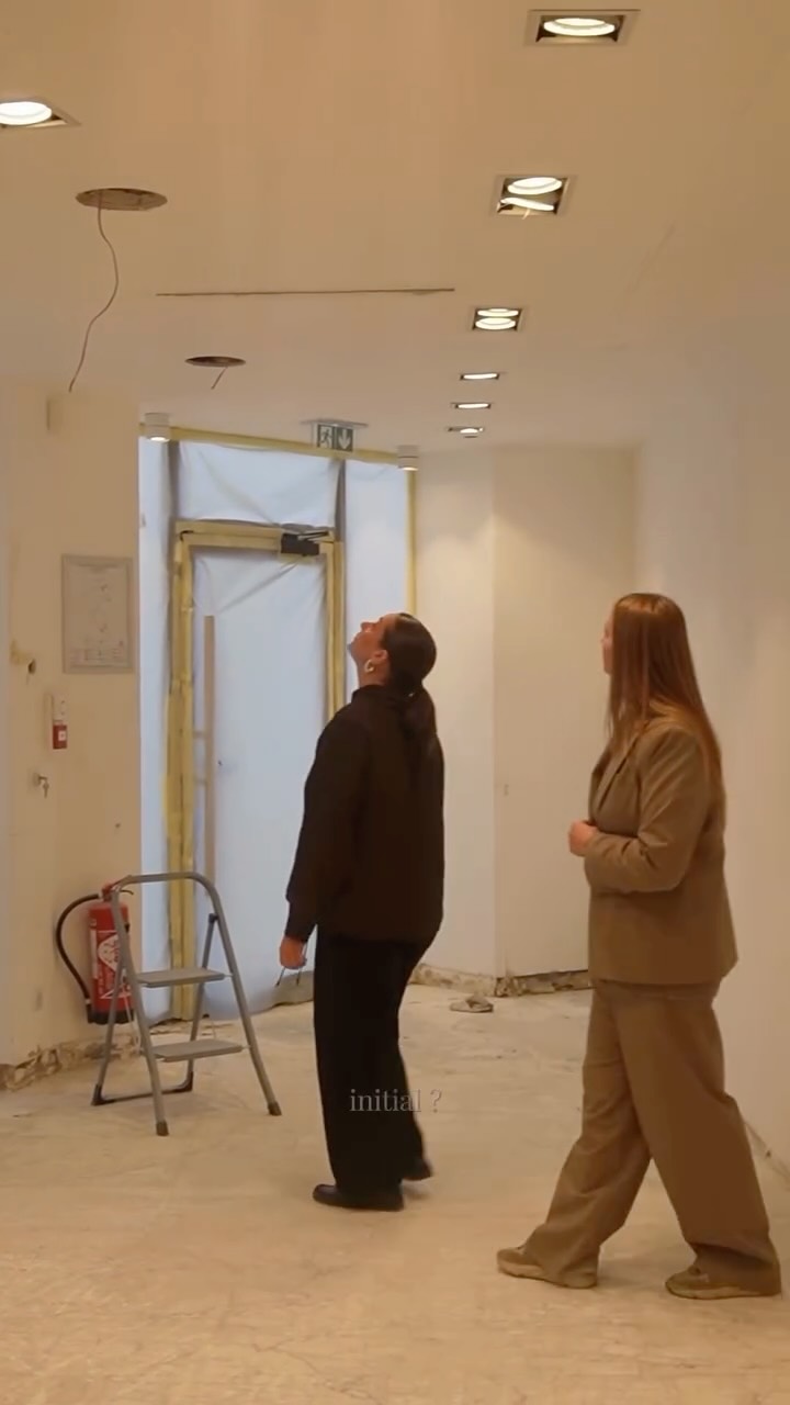 Les travaux… ça prend toujours plus de temps que prévu. Chez nous, on préfère faire les choses bien plutôt que vite. 

On a à cœur de vous accueillir dignement dans notre nouvelle épicerie / bar à ravioli niçois, alors nous prenons le temps de faire les travaux nécessaires.

Le mois prochain… Servella, famille de l’arrière-pays niçois, débarque en centre ville !

#nicois #traditionnel #ravioli #nice06 #travaux